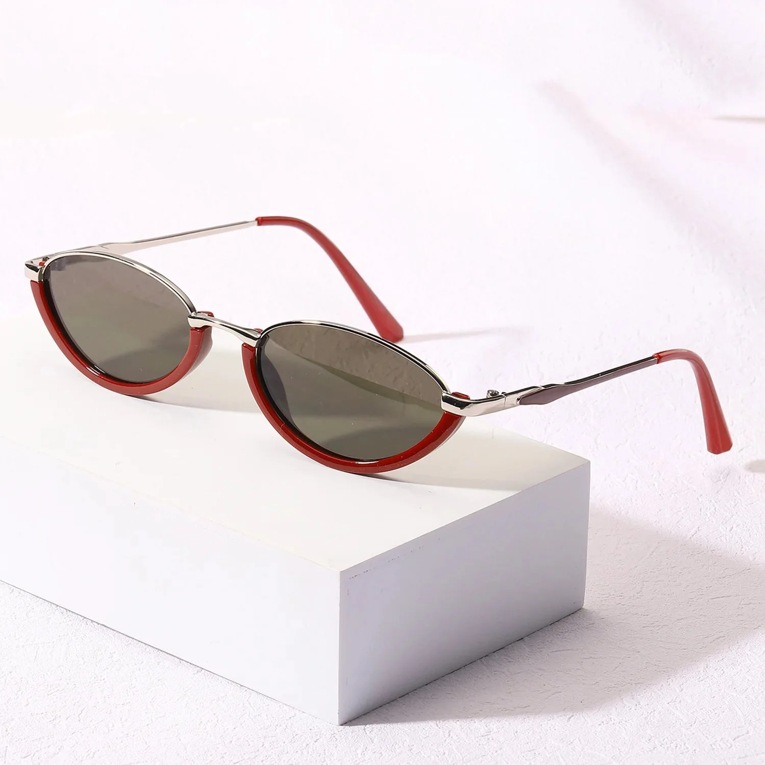 Luna Edge Sunglasses - Image 5
