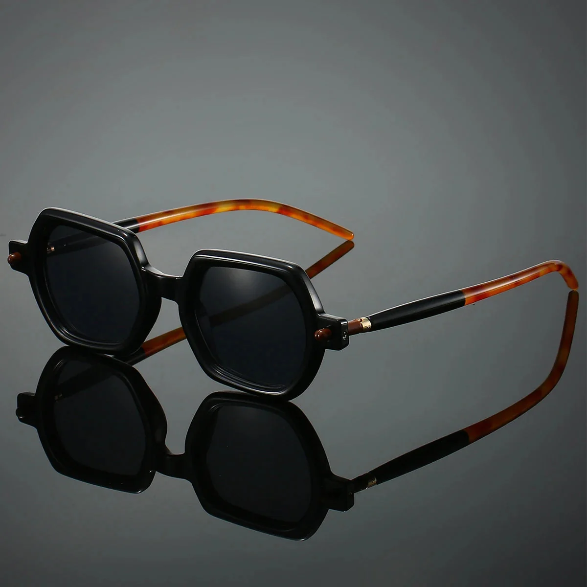 Milo Square Shades