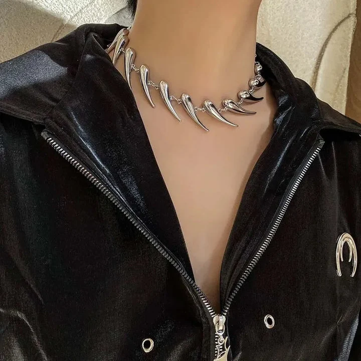 Morrin Pendant Necklace - Image 3