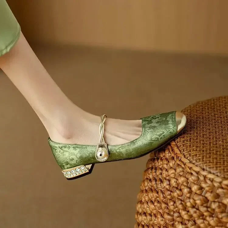 Naila Pumps - Image 4