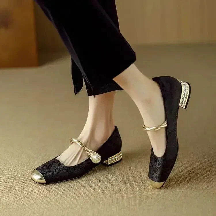Naila Pumps - Image 6