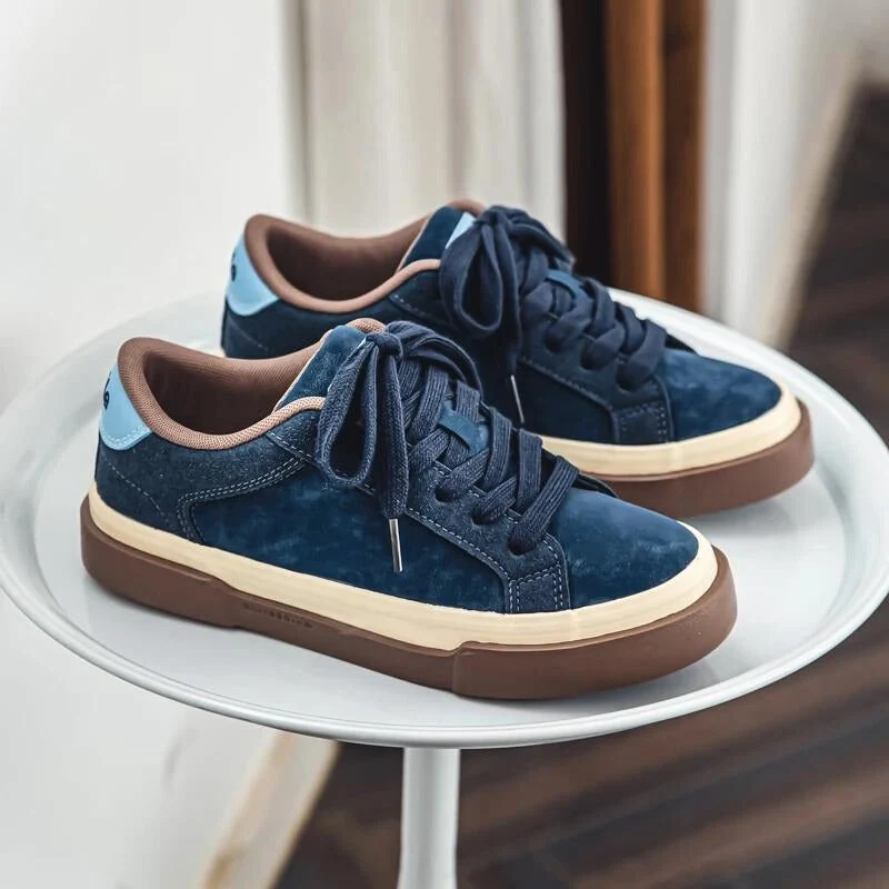 Riven Vintage Sneakers - Image 5