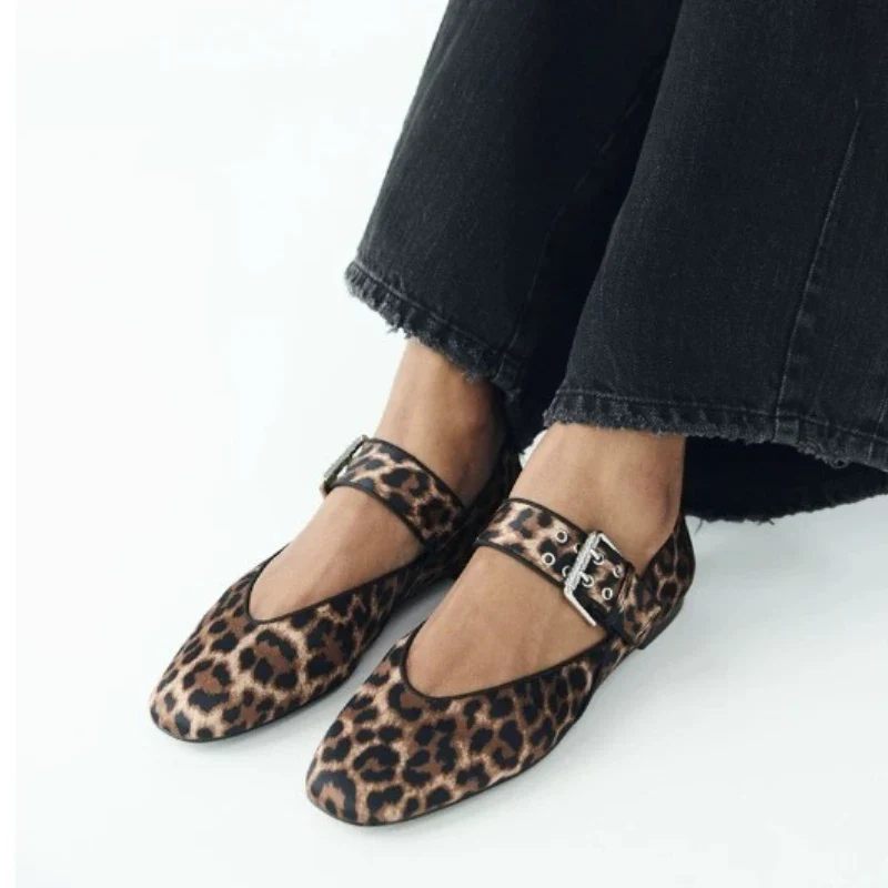 Rosven Pointed Flat - Image 4