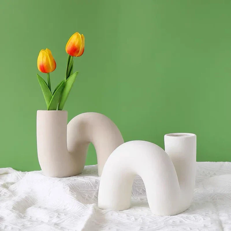Stellan Abstract Vase - Image 4