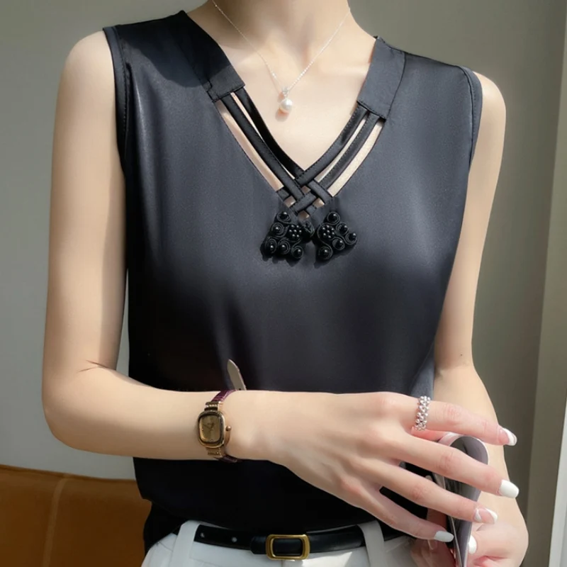 Talia Knot Top - Image 5