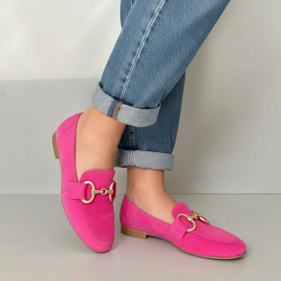 Valenor Loafers with Gold Detail