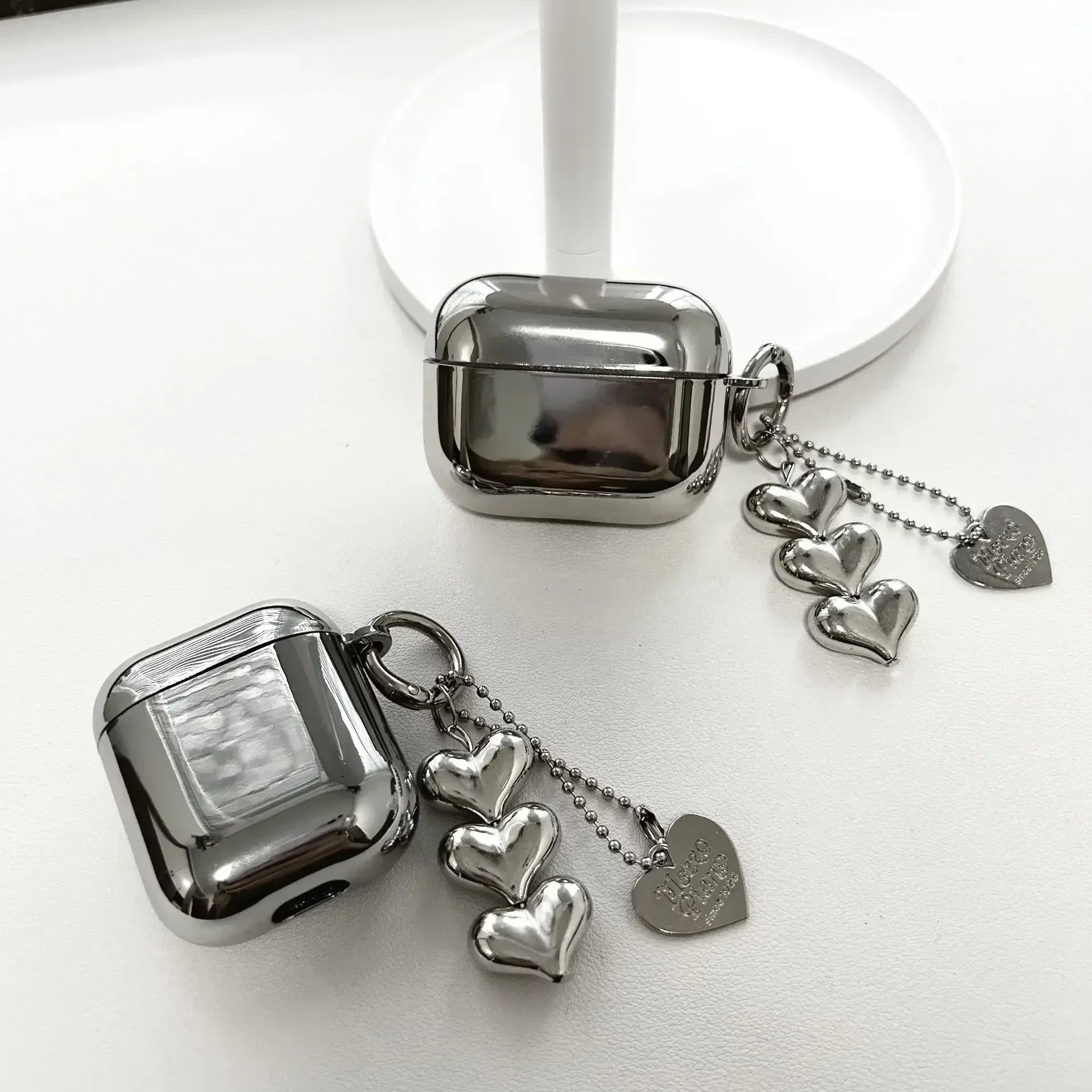 Zyro 1988 AirPods Case - Image 3